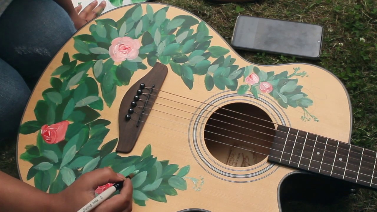 Painting my guitar// Paint with me