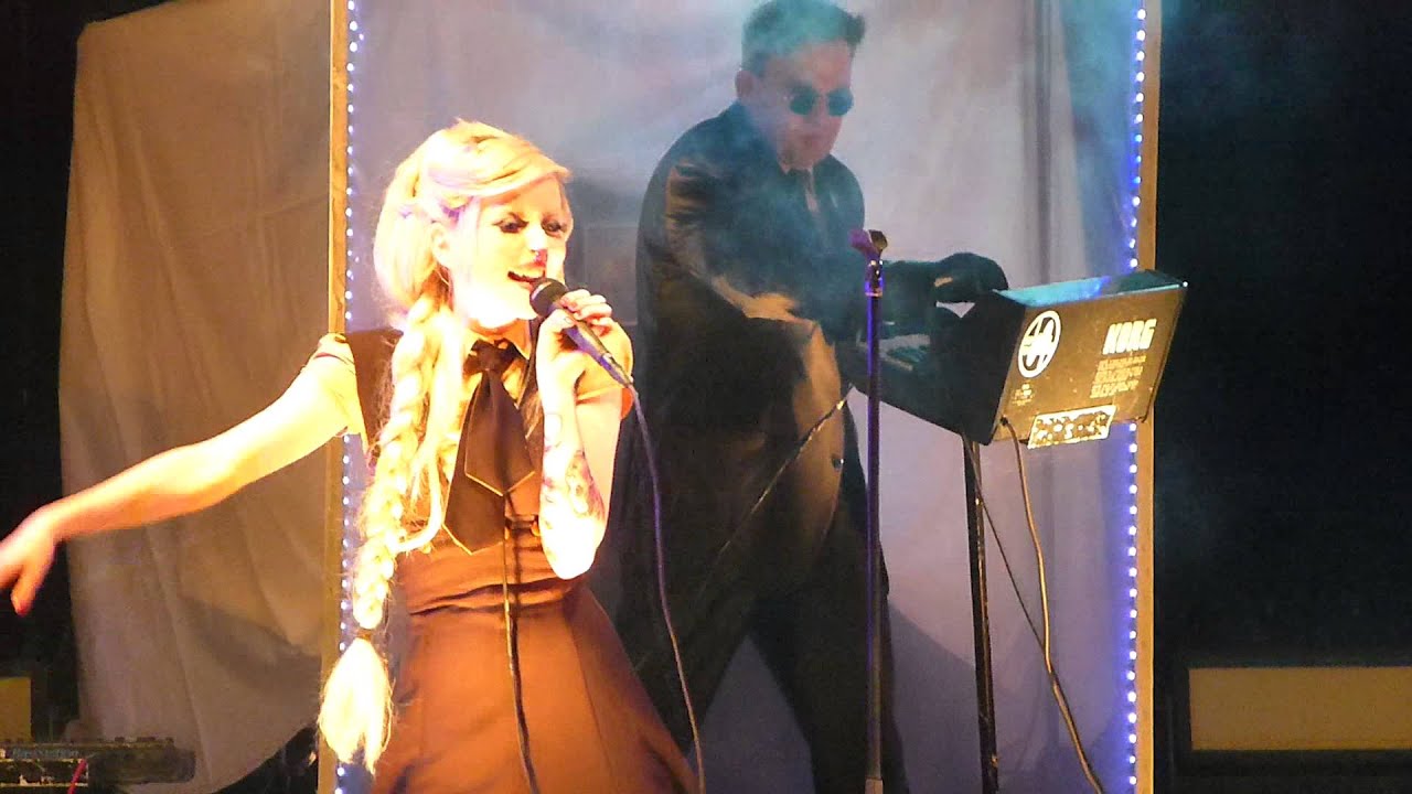 Welle: Erdball - Ich bin aus Plastik (Snippet) - LIVE - 16.11.2012 - Leipzig Haus Auensee