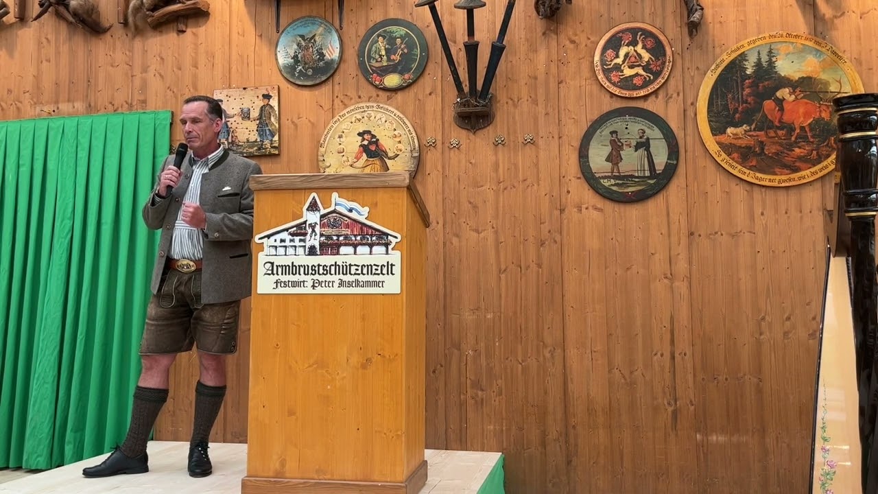 Vorstellung Oktoberfest-Ma&szlig;krug 2022 mit Wirtesprecher Peter Inselkammer im Armbrustsch&uuml;tzenzelt