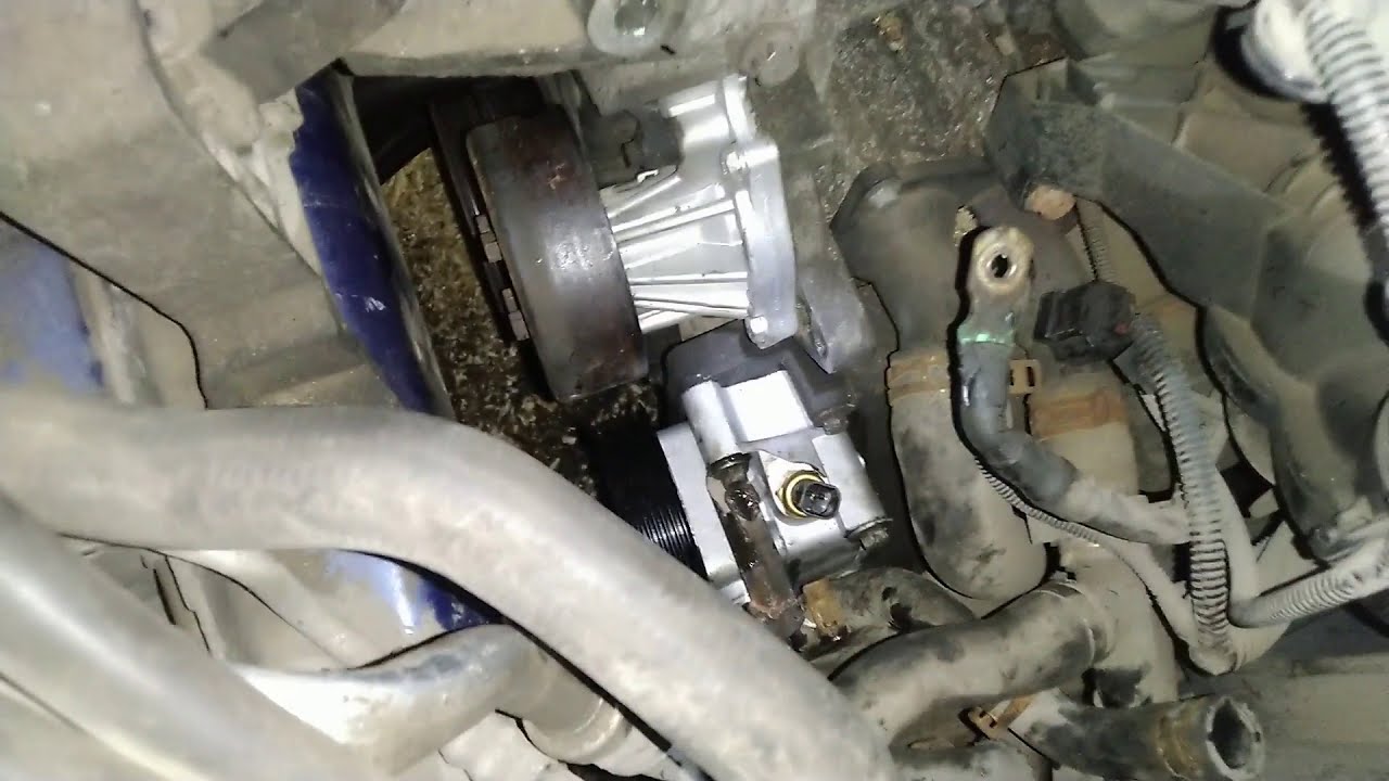 Замена штуцера насоса ГУР  форд фокус 2 Ford Focus II Power Steering Pump