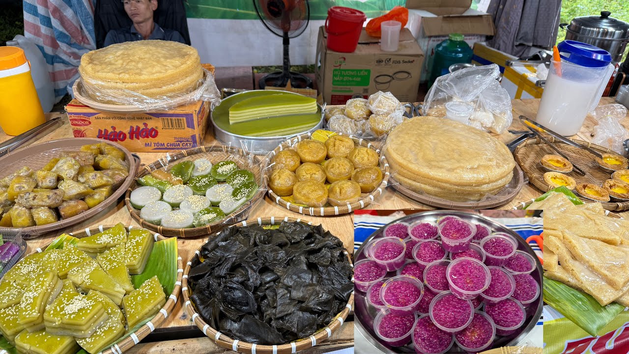 Lần đầu tiên lễ hội bánh dân gian làm bánh phát miễn phí 500 phần cho khách tham quan