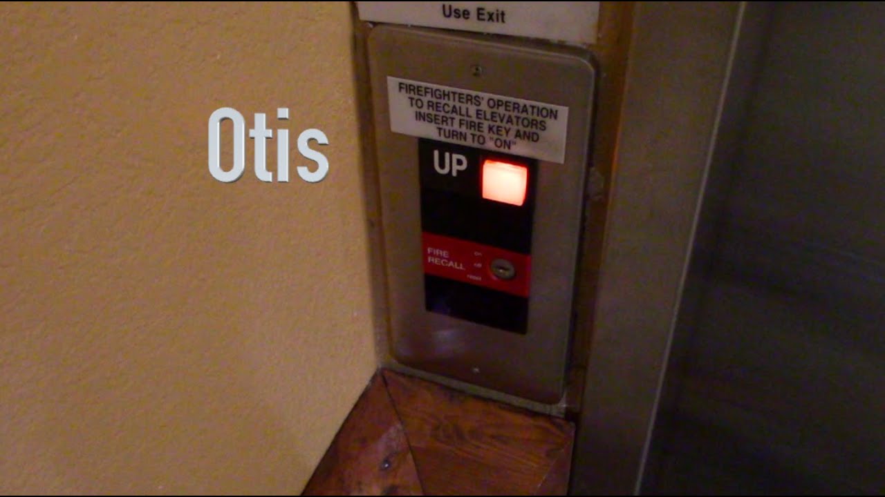 Otis Hydraulic Elevator - Wild West Waterpark - Wilderness Resort, Wisconsin Dells, WI