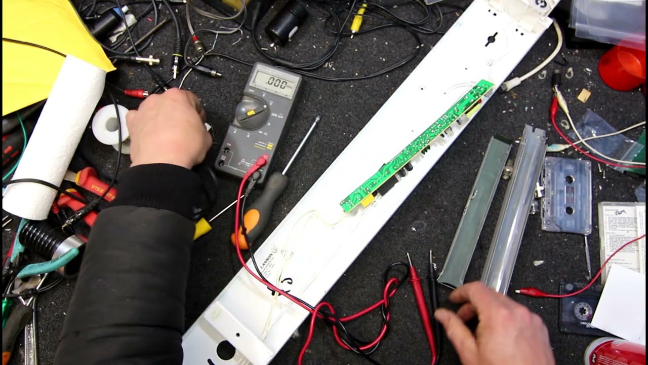 Luxmaster Electronic Fluorescent Ballast teardown