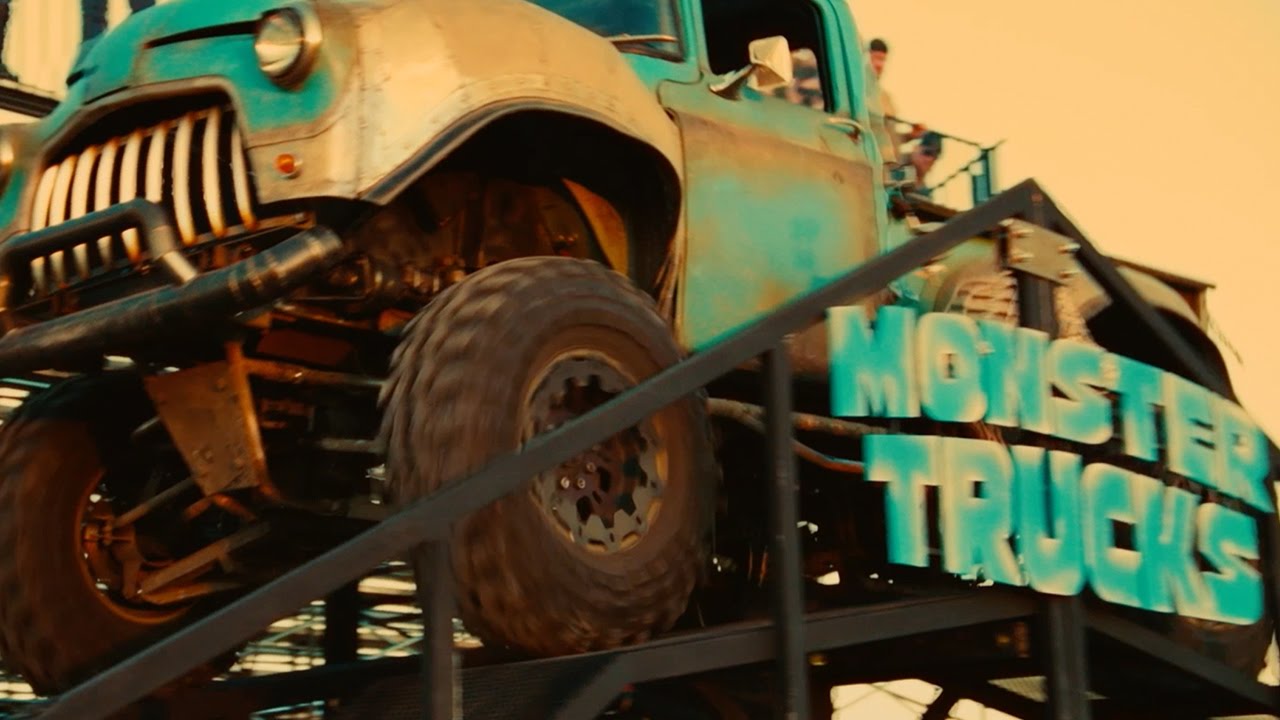 Monster Trucks (2017) - 