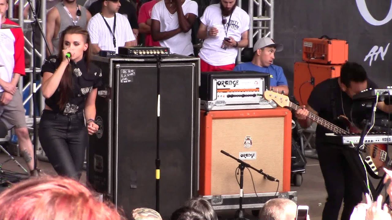 Pvris Live White Noise Warped Tour 2015