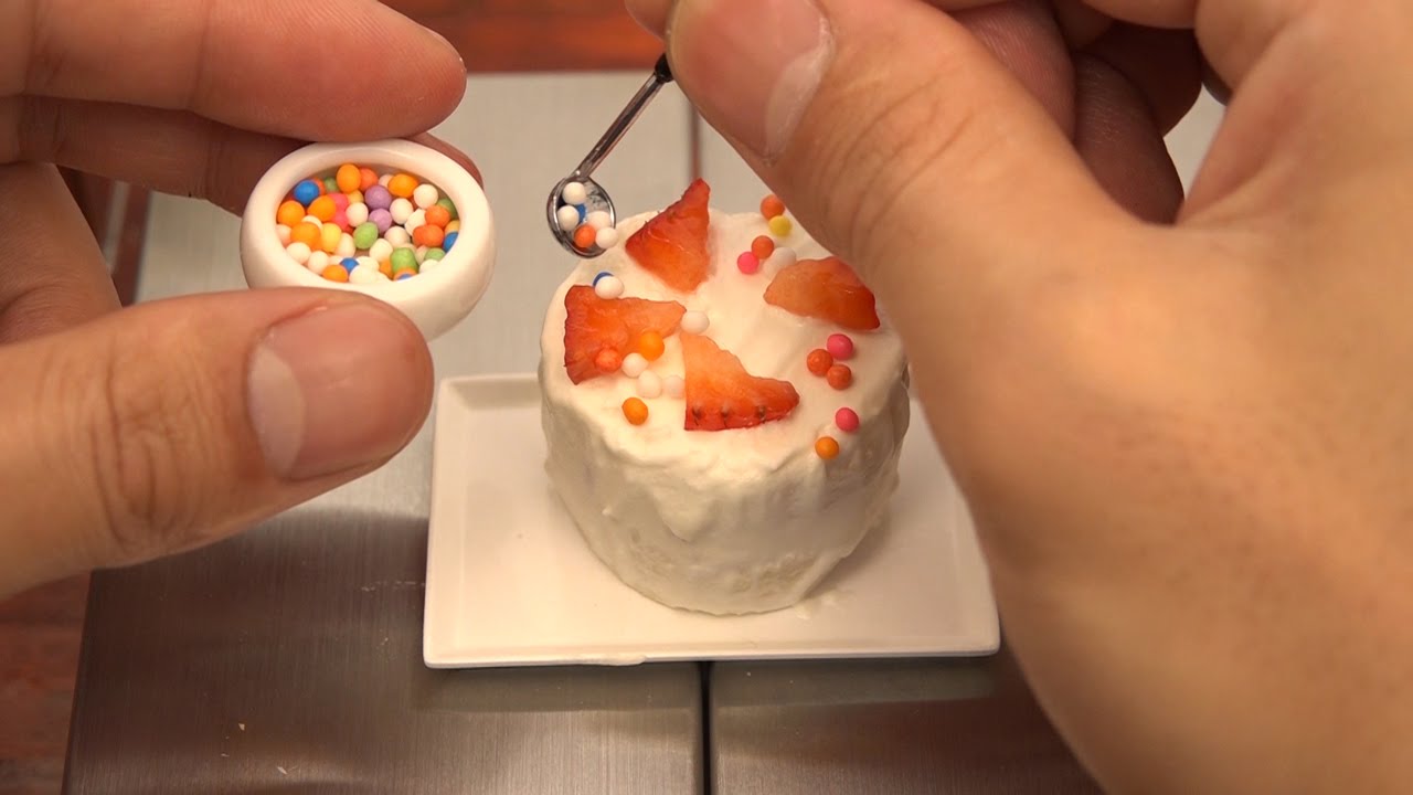 Mini Food cake 食べれるミニチュア いちごのケーキ / Cute Miniature Strawberry Shortcake!