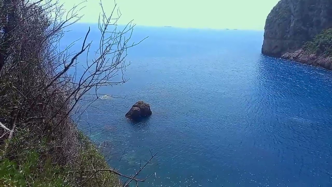 Les aigouades Bejaia a pied  vers la plage sous la température de 45°une belle balade avridh l9qataa