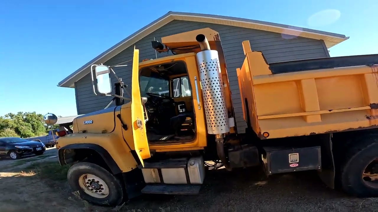 Ford L8000#diesel,#turbo,#sale,#truck,#snow,#haul,#money,#fyp,#dirt,#offroad