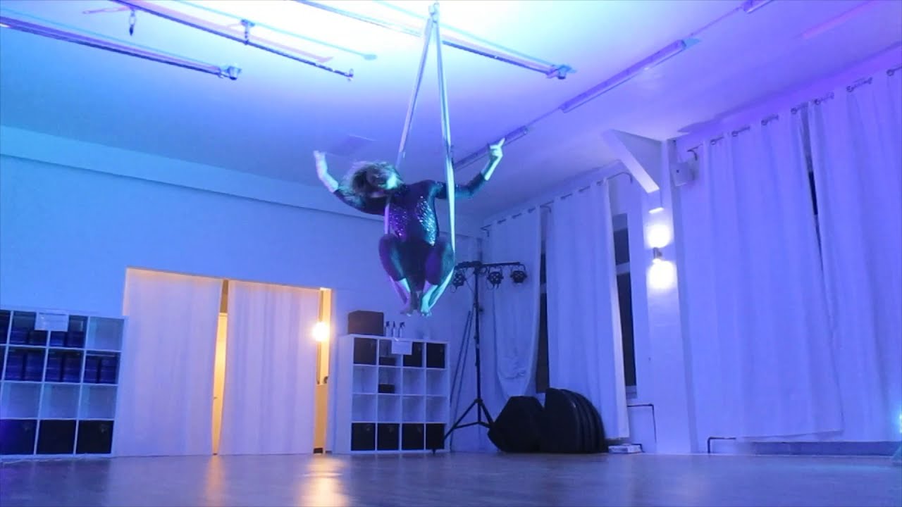 Aerial loop performance