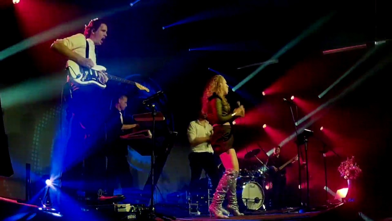 Beat it (LIVE) - topcoverband, feestband en bruiloftband Act on Demand
