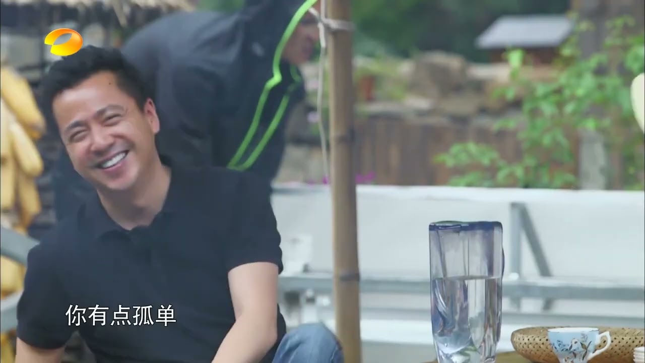 身份大揭秘！王中磊做客蘑菇屋，刘宪华秒变小弟被何炅吐槽没骨气！| 向往的生活 Back To Field Highlight | MangoTV