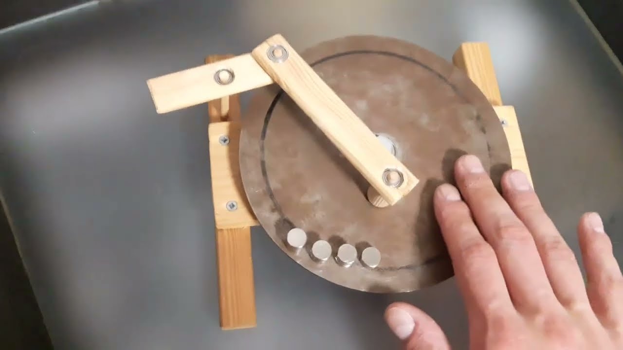 Магнитный двигатель без статора