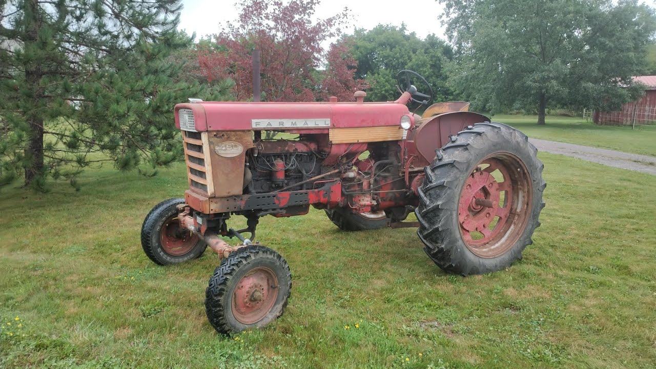Farmall 460 from the abandoned farm
