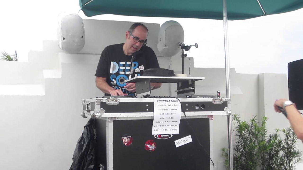 WMC 2013 - Foundations @ Clevelander C-Level Rooftop - Dj Dirty
