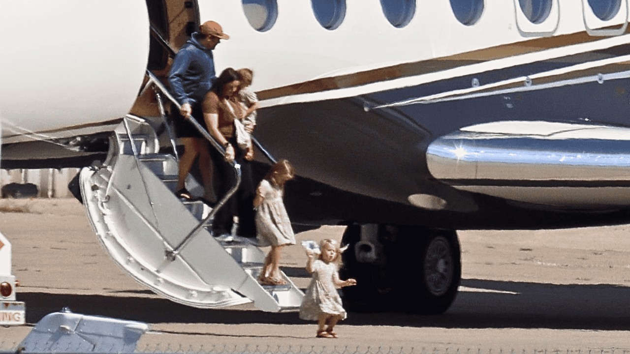 Самолет GULFSTREAM G650 прибыл в Лункен &mdash; ПОСМОТРИТЕ, КТО ВЫХОДИТ ИЗ САМОЛЕТА!