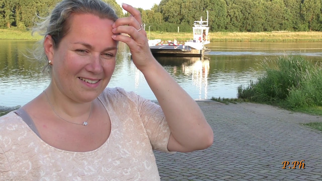 Het nieuw veerpont tussen Lottum Lomm   20-06-2018
