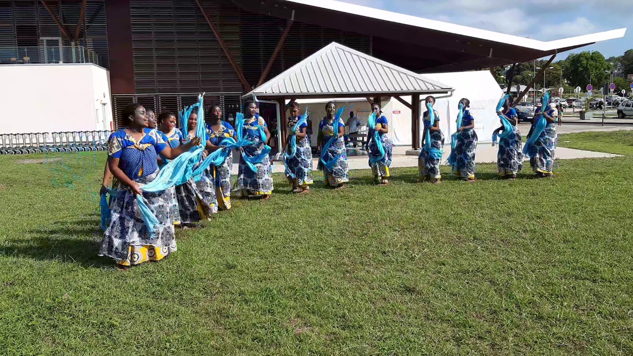 FLEUR DES ÎLES MAYOTTE FIM M'chogoro aéroport de Pamandzi Accueil  Madame Zily.