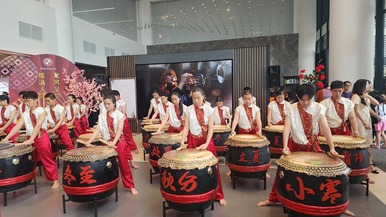 合 Chinese Drum Performance