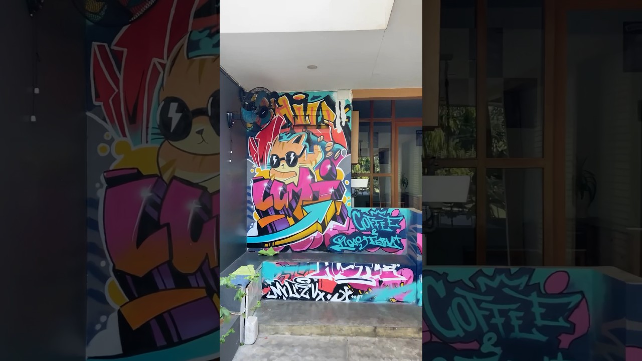 Cafe sudah cakep malah minta di coret2. #Adecomodern #muralsemarang #muralsurabaya #muraljakarta