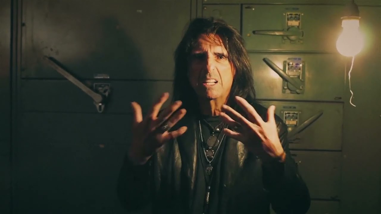 Alice Cooper Discusses Creativity