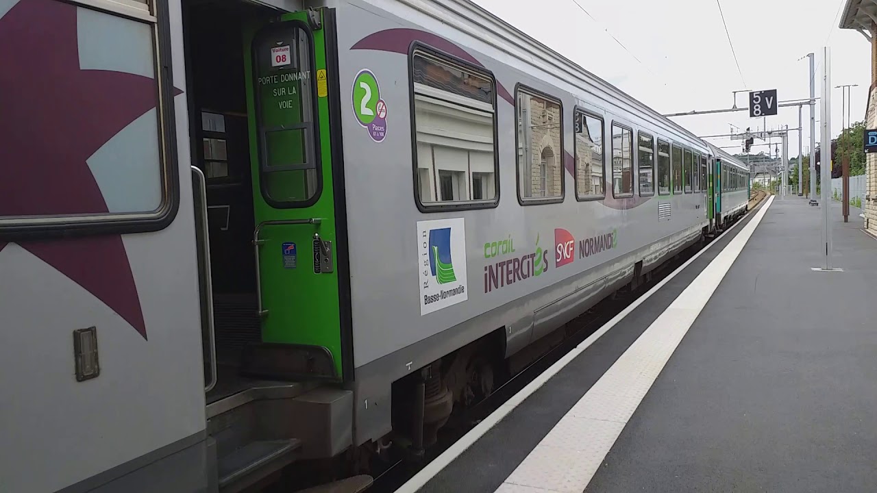 Train Corail INTERCIT&Eacute;S Basse Normandie pour Paris St Lazare en Gare de Lisieux (sifflet).