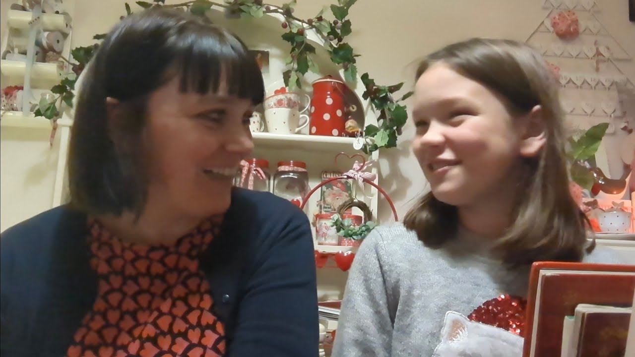 Stitched by Mrs D Vlogmas Day 15 - Christmas books with Lizzie