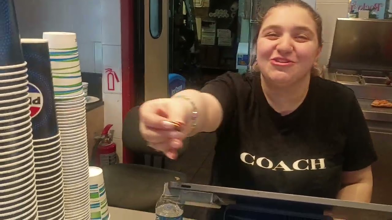 Conociendo un poco de la gente que trabaja en el mall de warwick