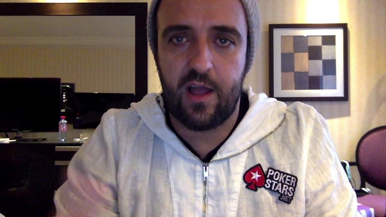 Como se tornar um jogador profissional de poker de verdade?