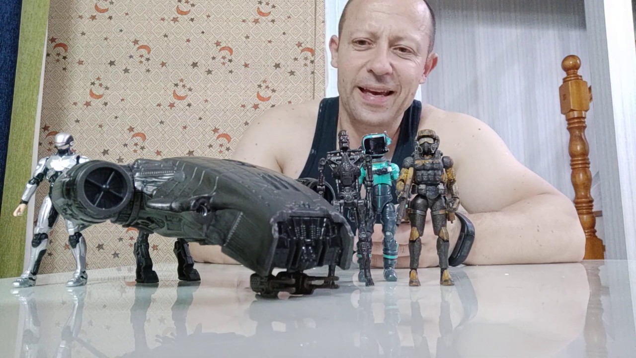 1:18 scale Terminator Hunter Killer craft