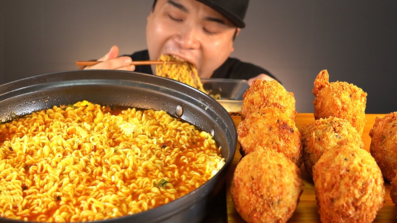 바삭바삭 튀김주먹밥과 열라면 먹방~!! 리얼사운드 ASMR social eating Mukbang(Eating Show)