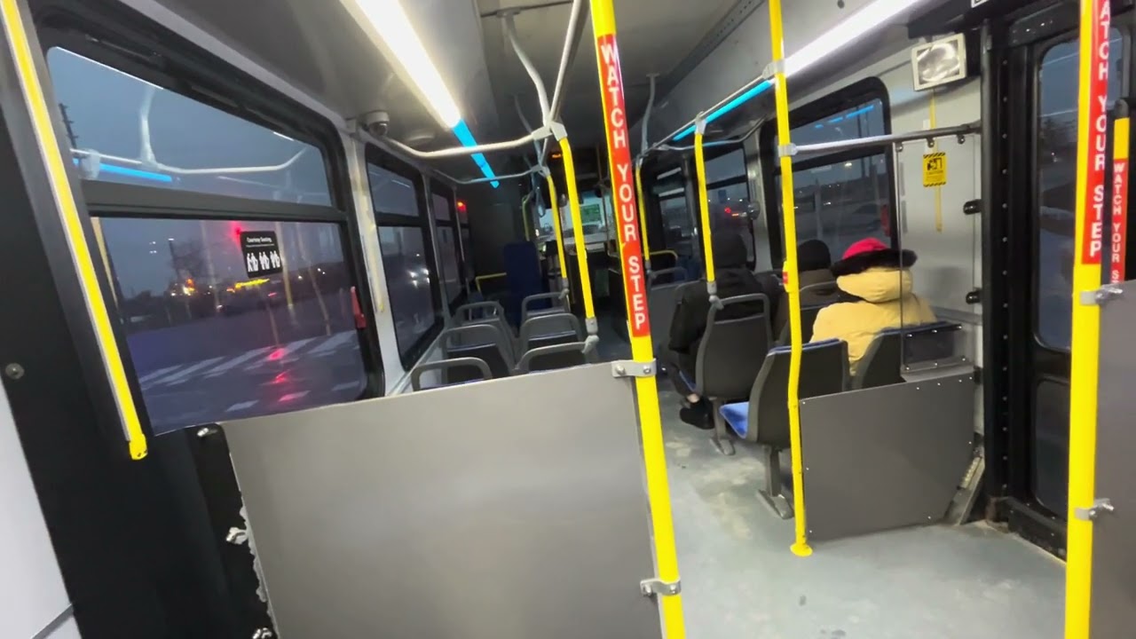 YRT #1015 New Flyer D40LF