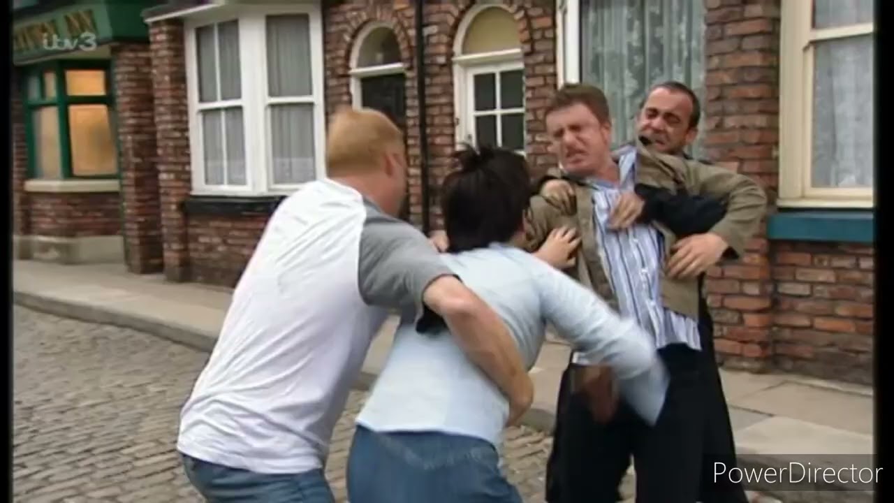 Classic Corrie - Martin Platt and Tommy Harris Fight (24th September 2003* Original Date)