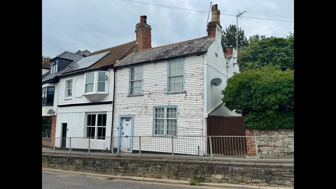 64 Sandgate Hill, Sandgate, Folkestone, Kent, CT20 3BA &ndash; July 2025 Auction