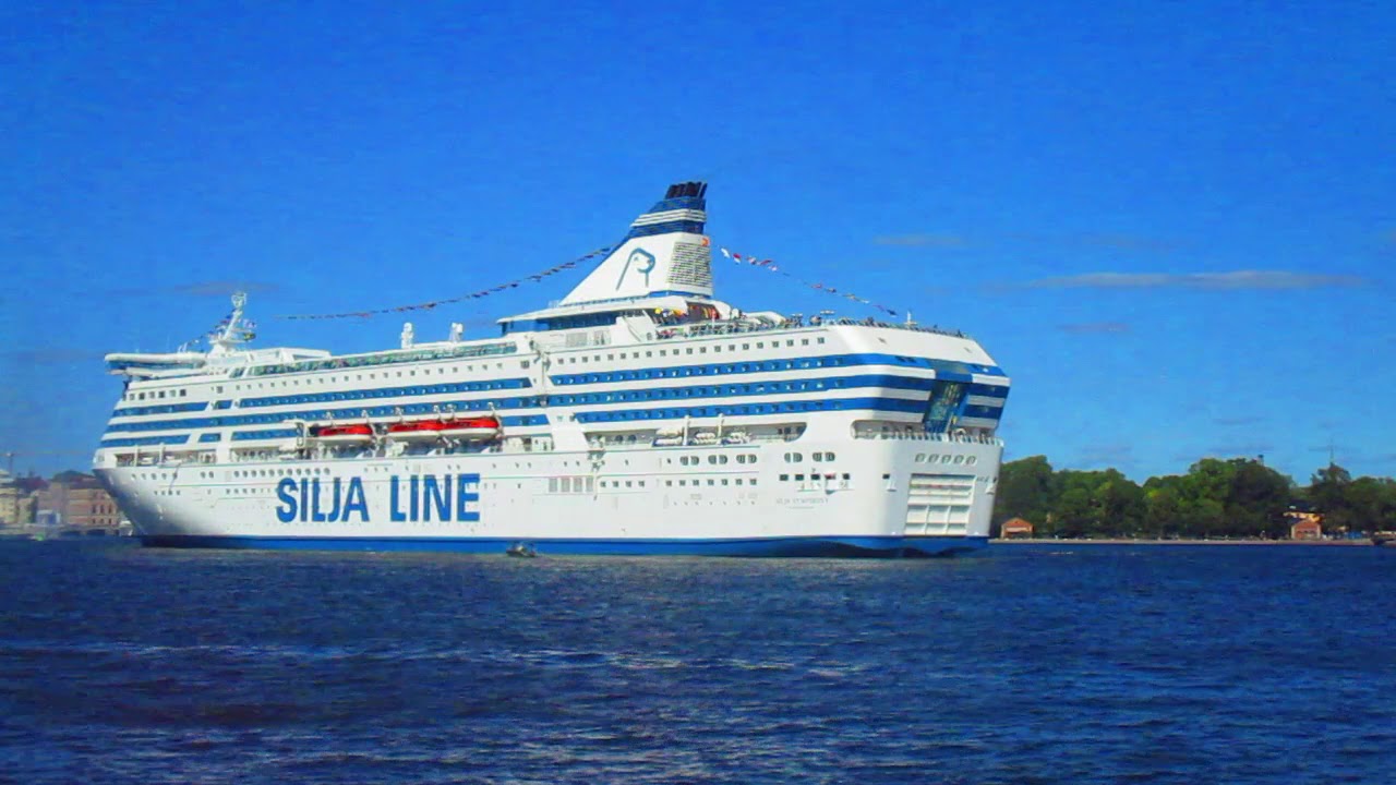 M/S Silja Symphony plays Happy Birthday on it's Horn | Silja Line 60 Years