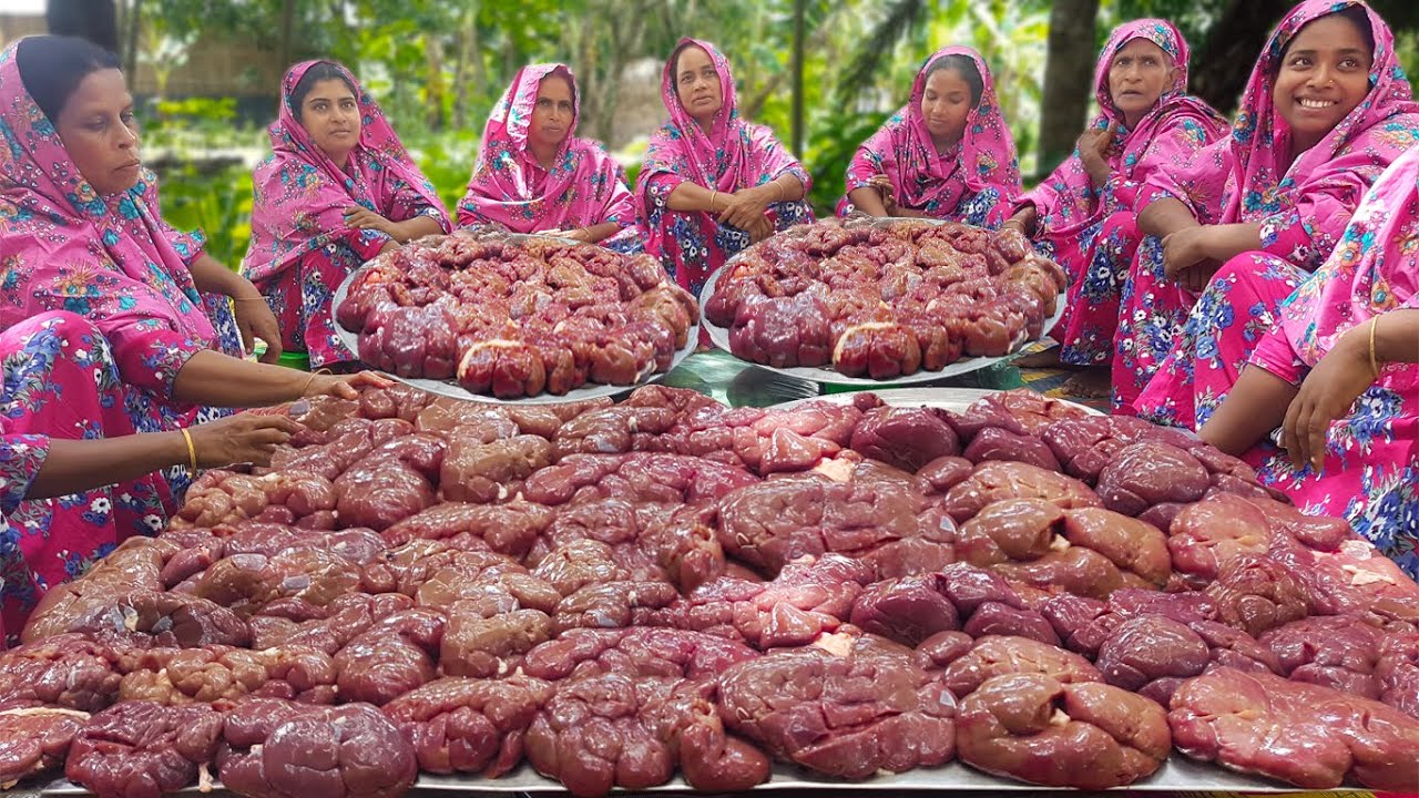 Ever Eat Beef Kidney? 60 KG Cow Kidney/Gudda Kosha Curry Recipe of Village Ladies for 300+ People