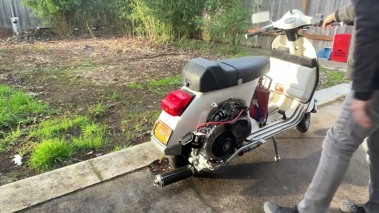 First Start Vespa P200E - Malossi 221 reed