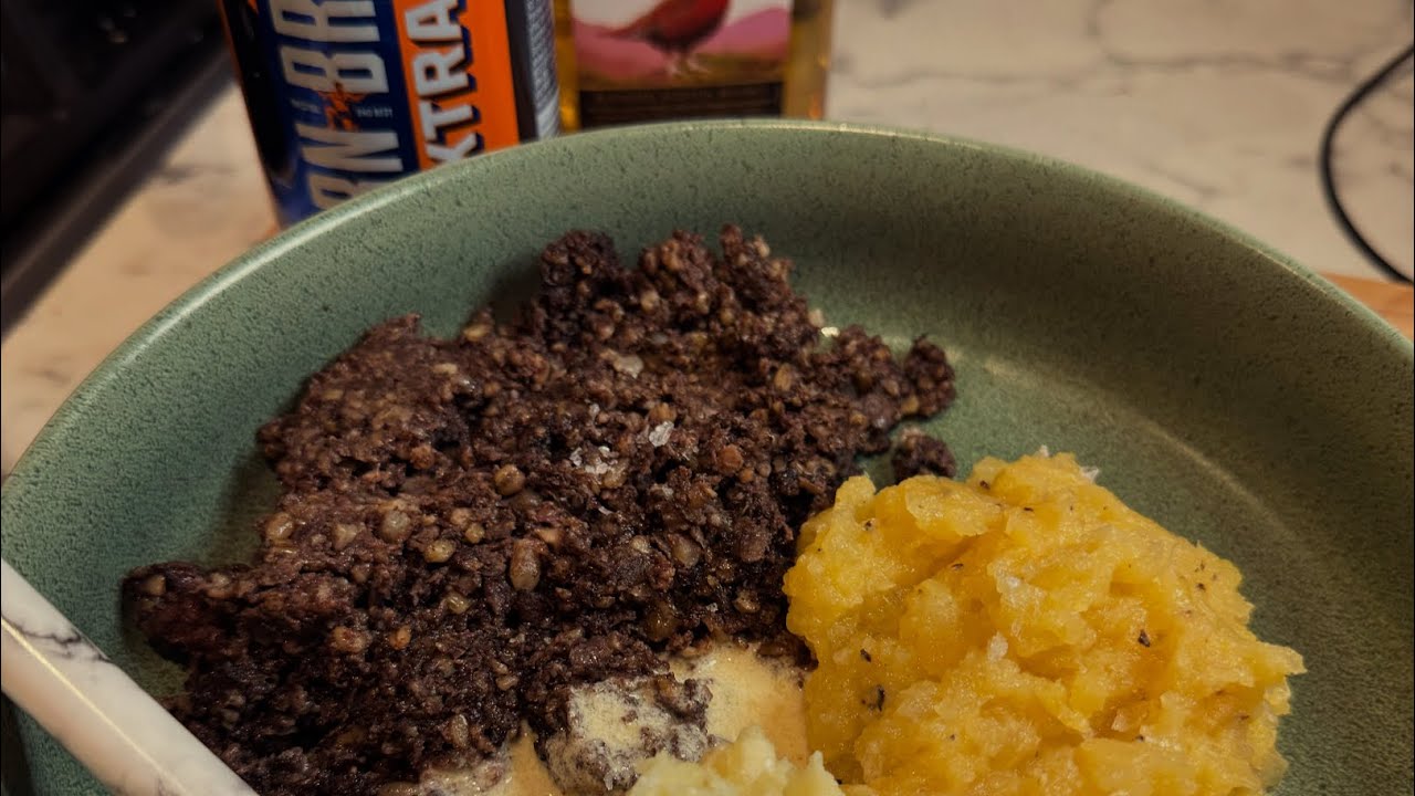 Burns night 🏴󠁧󠁢󠁳󠁣󠁴󠁿 haggis, neeps and tatties 💕
