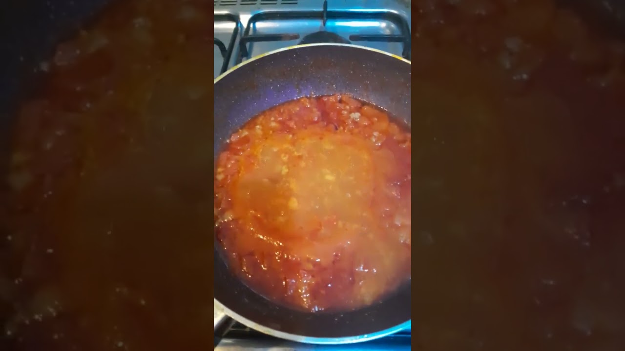 احلاه  شكشوكة  بلحمه  المفرومه  تحفه جد جربوها حلوه جدا 