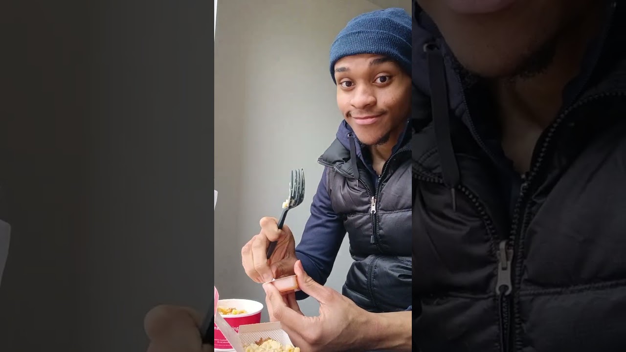 Chick- fil -a ( buffalo Mac n cheese/ lemonade frosty cheat meal review