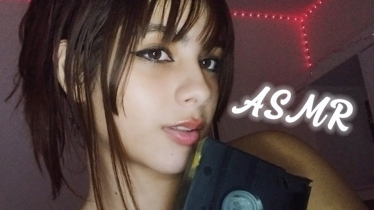 ASMR com coisas aleat&oacute;rias que eu achei! (Tapping, mastiga&ccedil;&atilde;o, mouth sounds...)