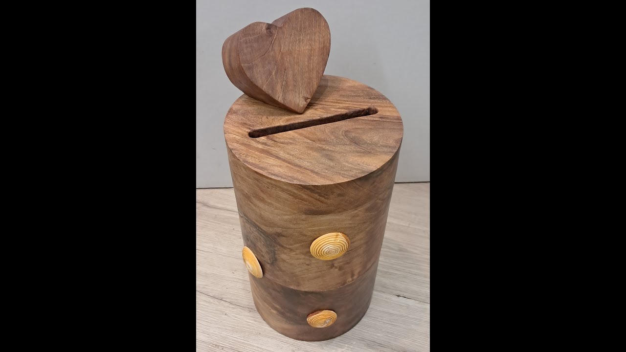 Urne pour mariage en noyer