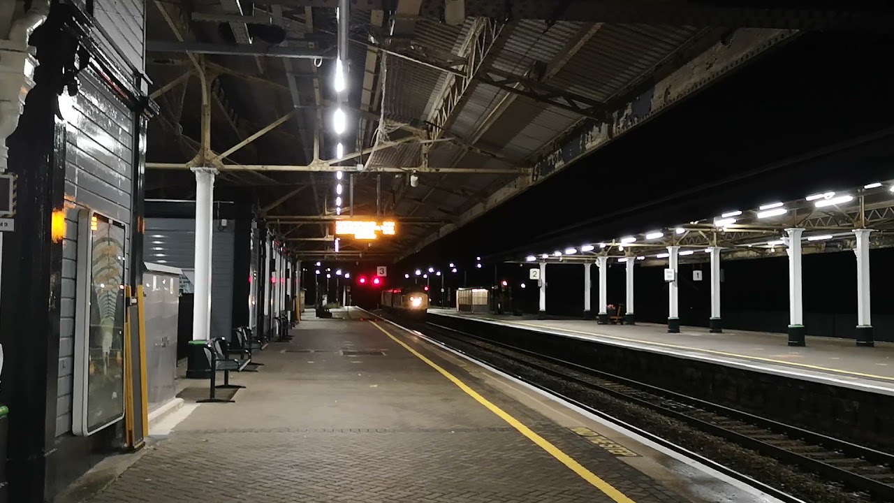 37175 working 3Q52 2050 Exeter Riverside NY to Penzance