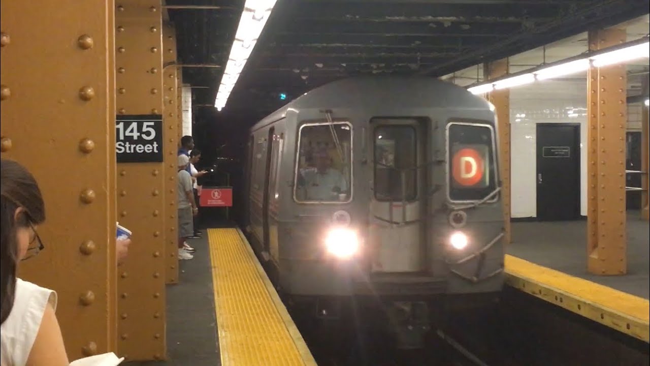 IND Concourse Line: (B) Local and (D) Express Trains @ 145th Street (R68, R68A)