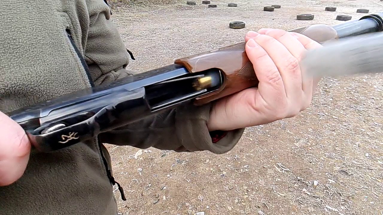 Browning BPS - работа механизма выброса гильзы и досыла патрона.