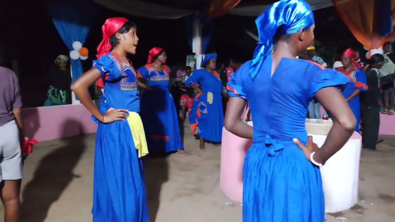 Nan baryè a Mwen ye Manbo Silia #bossou #samba #erzilidantò #erzilifreda