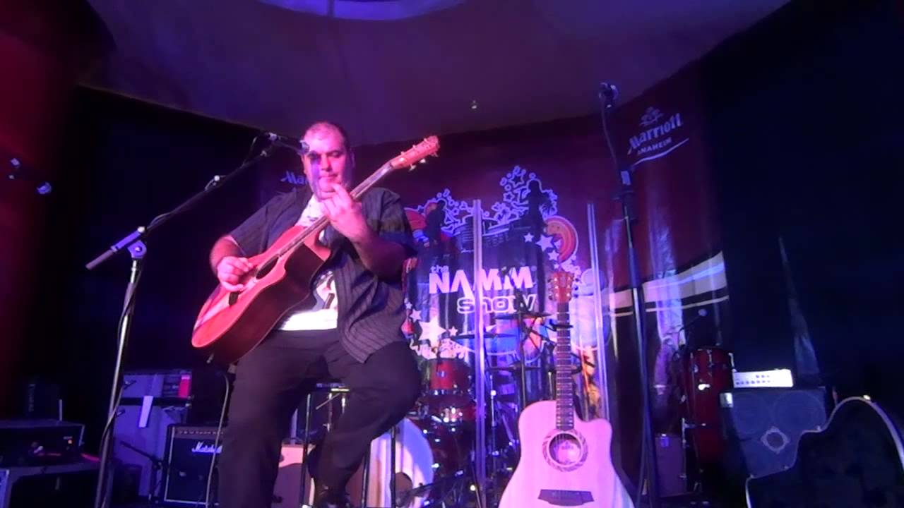 NAMM 2015: Lloyd Spiegel performs for Cole Clark Guitars