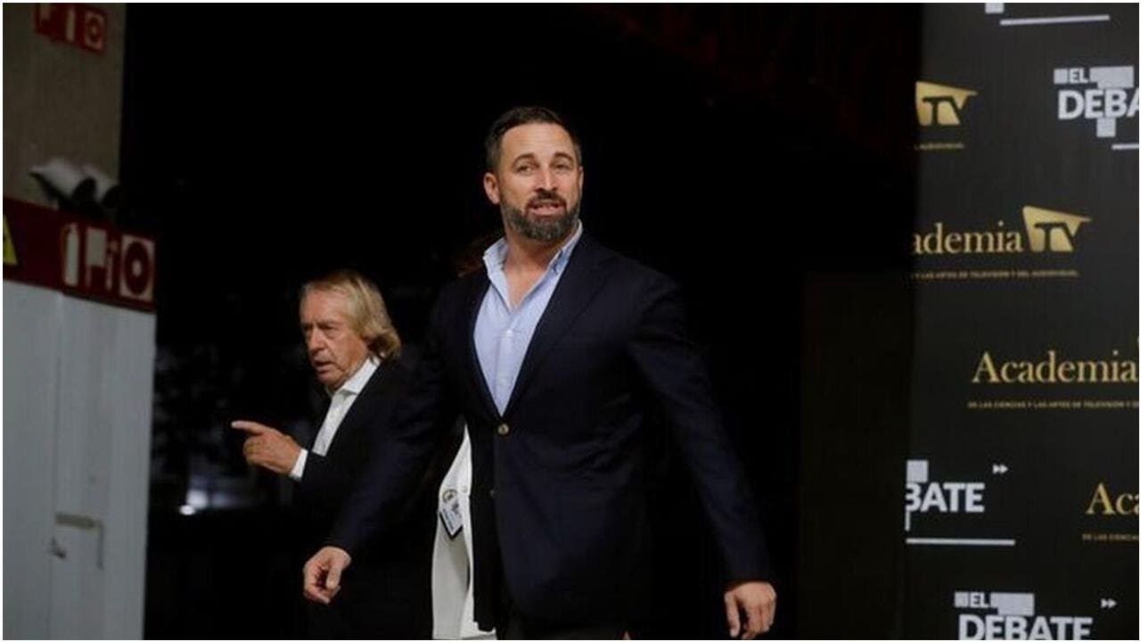 Así se machaca el ‘toro’ Abascal en el gimnasio: lo que esconde su chaqueta a punto de estallar