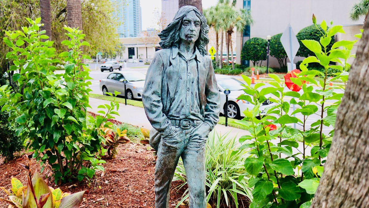 John Lennon Statue Tampa, Florida | Where is this Statue? How did it get there?