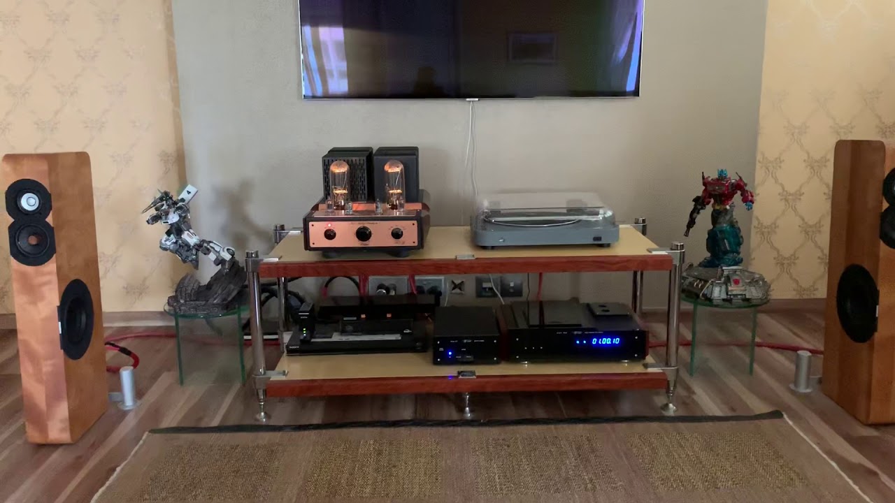 Boenicke W8 Loudspeakers