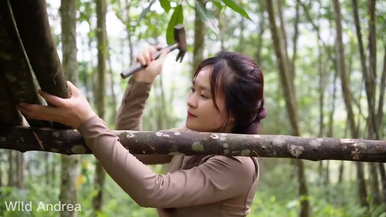 120 hours in the forest, the girl alone fought against wild animals #bamboogirl #girlforestlife